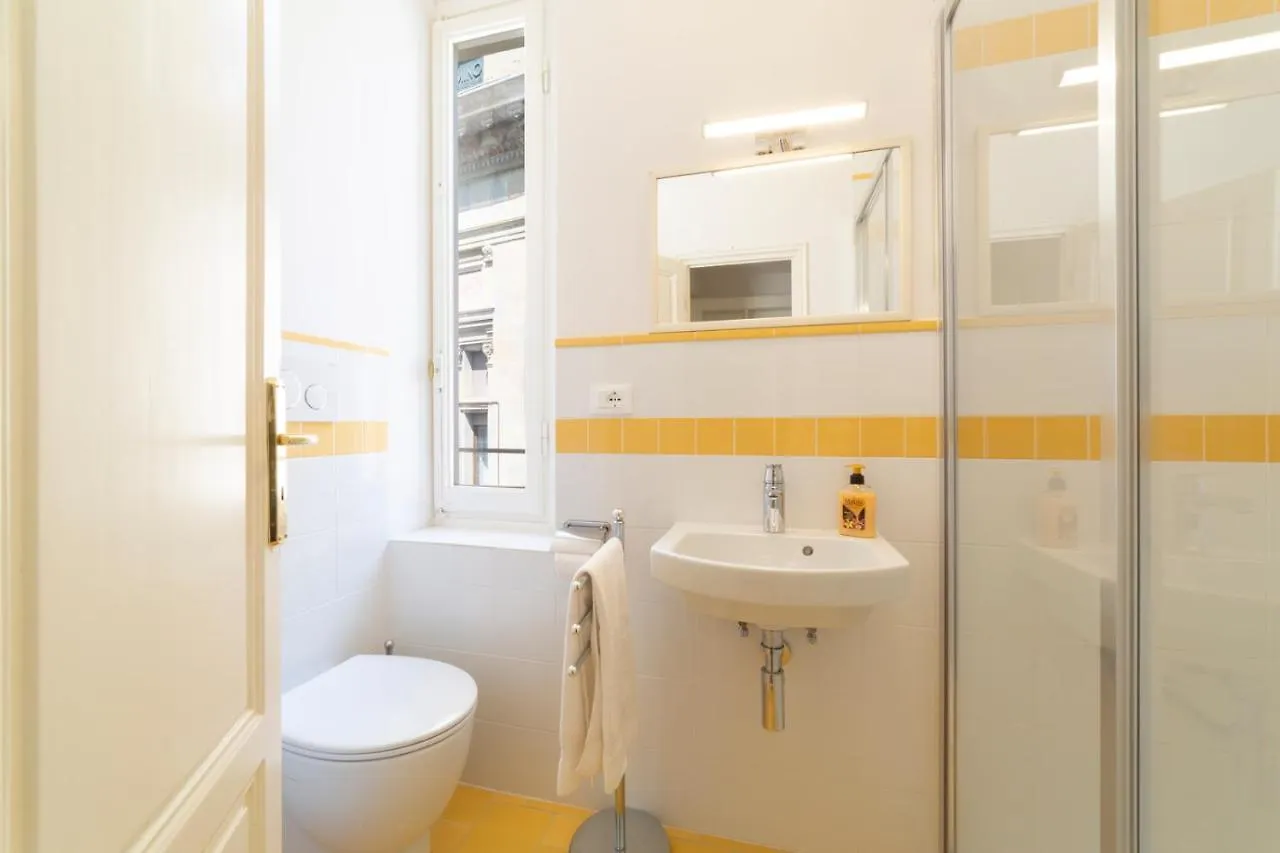 Lungarno Attic With Private Terrace And Lift Apartment Florence
