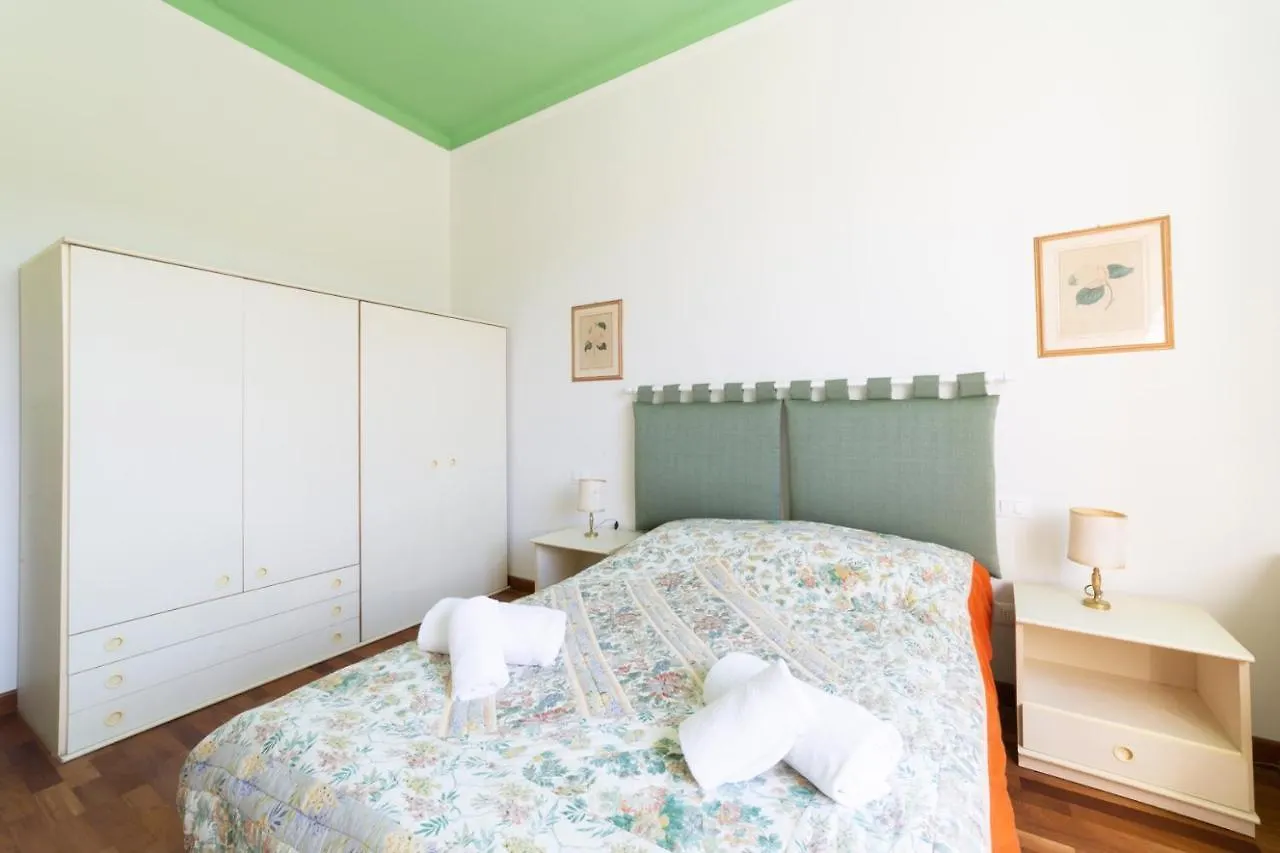 Lungarno Attic With Private Terrace And Lift Apartment Florence