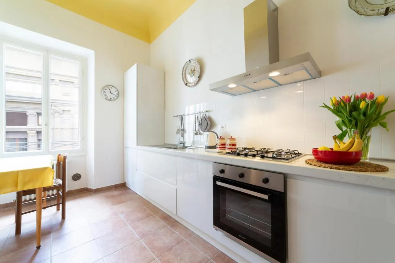 Lungarno Attic With Private Terrace And Lift Apartment Florence